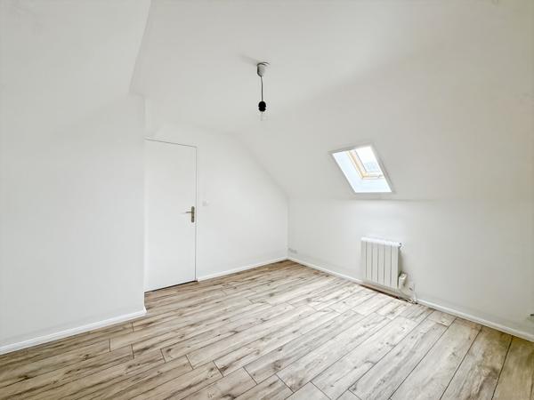 Appartement Charleval 4 pièce(s) 75.89 m2