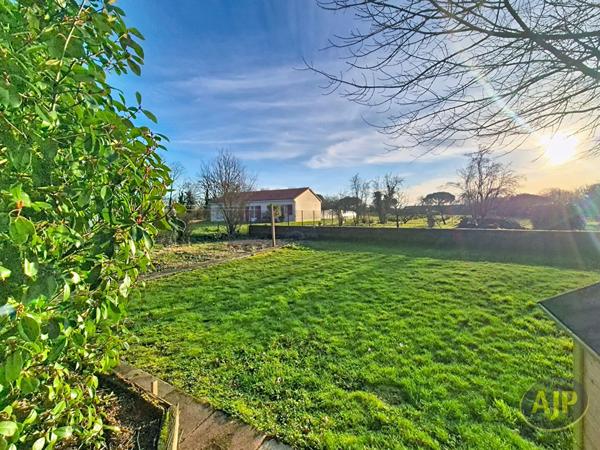 Vente maison Montaigu : 263 000 € - AJP Immobilier Montaigu