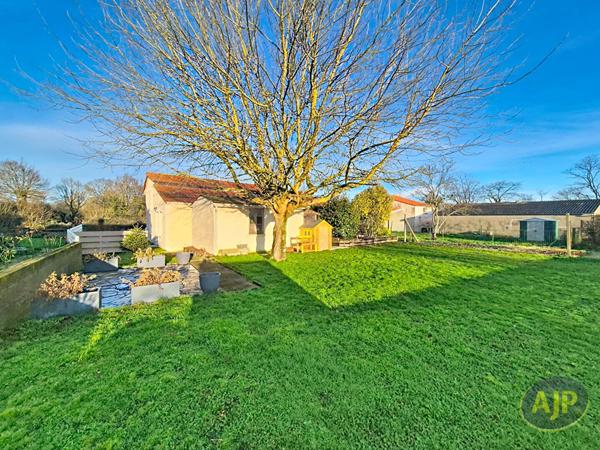 Vente maison Montaigu : 263 000 € - AJP Immobilier Montaigu