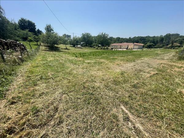 Terrain à vendre |  Saint-Jean-Lagineste |  2221 m²