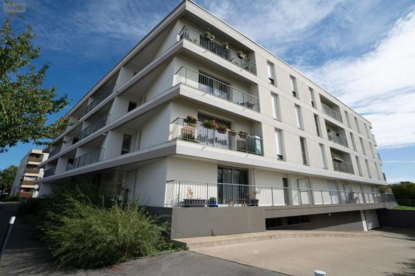 Achat - Appartement Saint-Jacques-de-la-Lande 35136 3 pièces 65 m 2