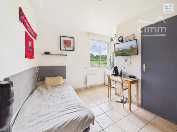 Cimm Immobilier Bréal-sous-Montfort vous présente à la vente ce studio loué et meublé de plus de 11m² au Rheu.