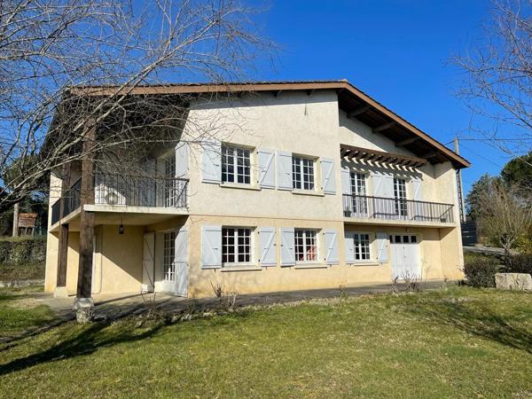 Maison de type T5avec grand garage - proche d'Auch, Hôpital