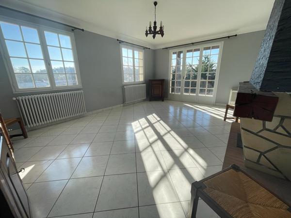 Maison de type T5avec grand garage - proche d'Auch, Hôpital