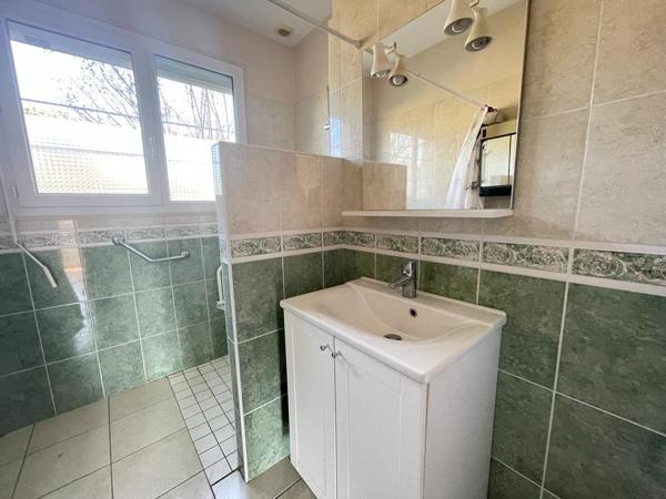 Maison de type T5avec grand garage - proche d'Auch, Hôpital