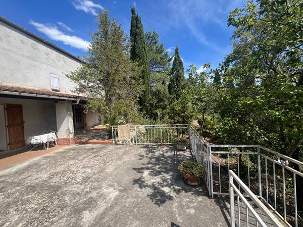 Maison de pays type vigneronne Limoux sur terrain de 3,7 hectares