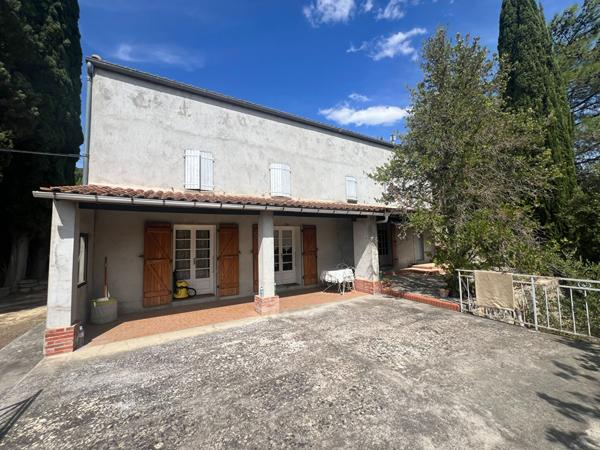 Maison de pays type vigneronne Limoux sur terrain de 3,7 hectares