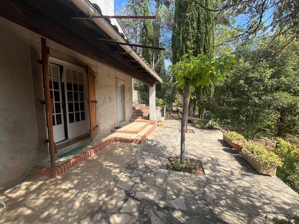 Maison de pays type vigneronne Limoux sur terrain de 3,7 hectares