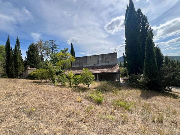 Maison de pays type vigneronne Limoux sur terrain de 3,7 hectares