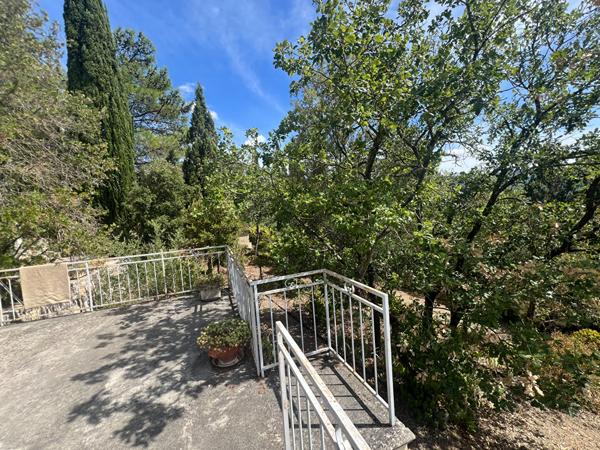 Maison de pays type vigneronne Limoux sur terrain de 3,7 hectares