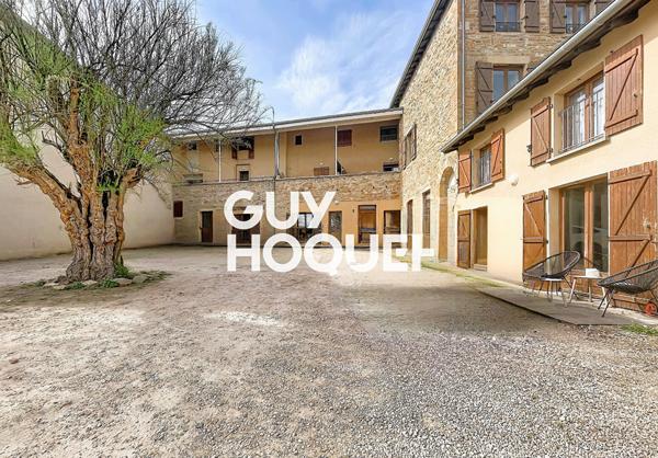 Appartement Type 3 en Duplex avec Terrasse + 2 Places de stationnement privatives - 71000 MACON