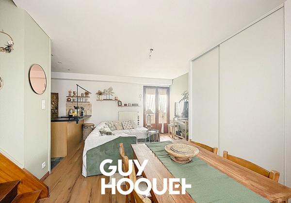 Appartement Type 3 en Duplex avec Terrasse + 2 Places de stationnement privatives - 71000 MACON