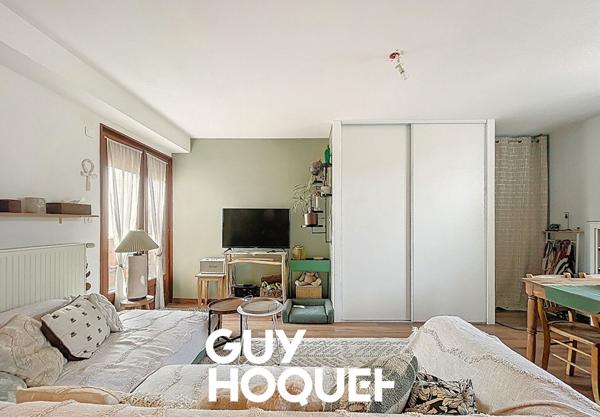 Appartement Type 3 en Duplex avec Terrasse + 2 Places de stationnement privatives - 71000 MACON