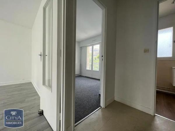 Appartement à louer 2 pièces 44.9m² Le Chesnay-Rocquencourt (78150)