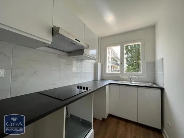 Appartement à louer 2 pièces 44.9m² Le Chesnay-Rocquencourt (78150)