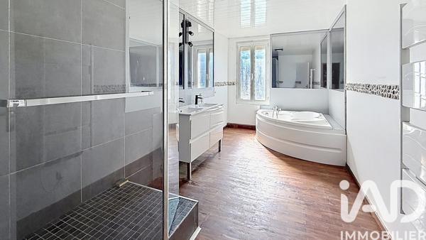Maison à vendre 4 pièces 168 m² Ambarès-et-Lagrave