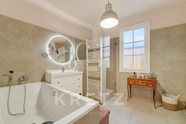 Mas provençal entièrement restauré, au calme, à 5 min de Saint-Rémy-de-Provence