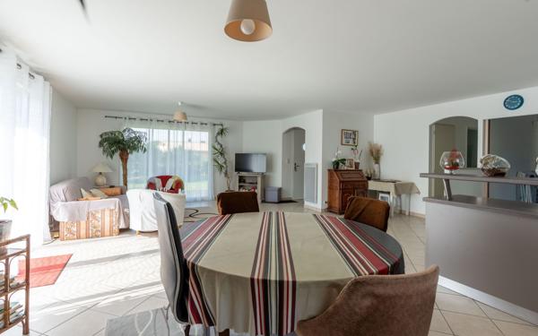 Maison à vendre    4 pièces •  Biscarrosse