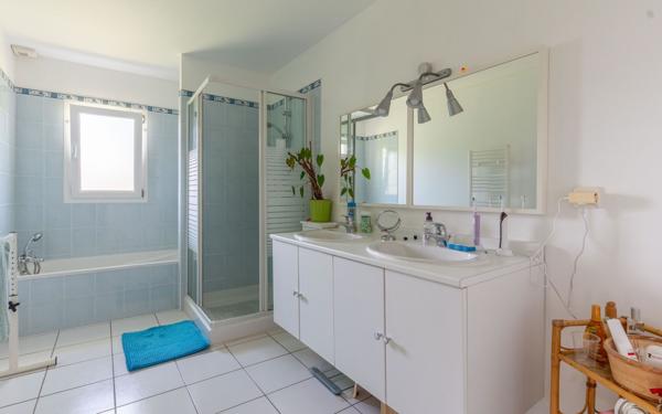 Maison à vendre    4 pièces •  Biscarrosse