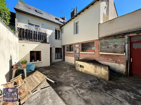 Immeuble à vendre 175m² Bourges (18000)