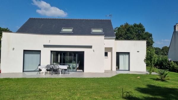 LE HEZO Maison 4 pièces 170 m²
