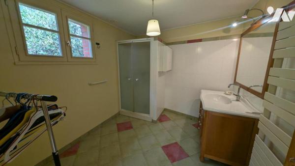 Maison de ville avec jardin et garage