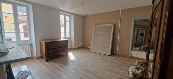 Dpt Gers, à vendre CAZAUBON, Cazaubon (32) Immeuble de rapport de 3 lots entièrement loués et une maison d'habitation