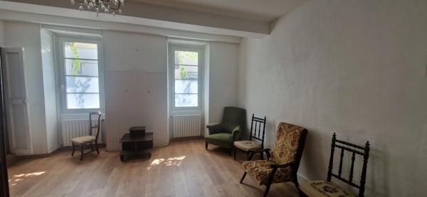 Dpt Gers, à vendre CAZAUBON, Cazaubon (32) Immeuble de rapport de 3 lots entièrement loués et une maison d'habitation