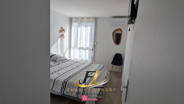 Maison rénovée de 53 M²  + véranda 11 m² + parking à CANET PLAGE