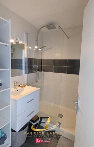 Maison rénovée de 53 M²  + véranda 11 m² + parking à CANET PLAGE