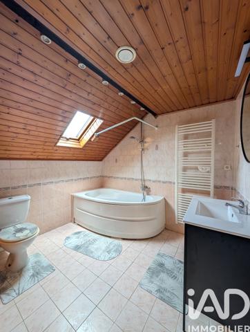 Maison à vendre 5 pièces 95 m² Saint-Yrieix-la-Perche