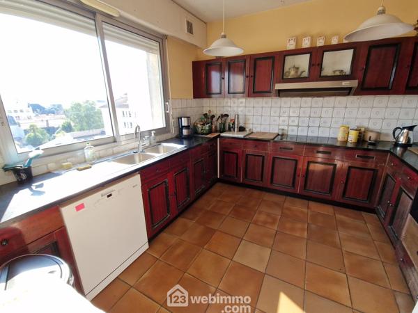 Appartement 237 m² à La Roche-sur-Yon 85000