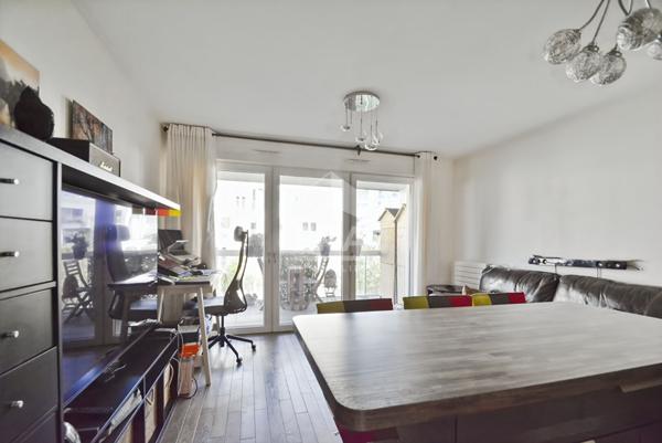 RIVES DE SEINE - 3 P - TERRASSE 15m²