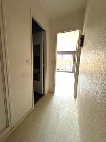 Studio + Jardin + Pkg + Cave! Secteur Basoche!!!