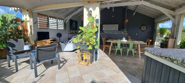 Penthouse d'Exception aux Trois-Îlets : 126 m², 47 m² de terrasse, garage et cave inclus