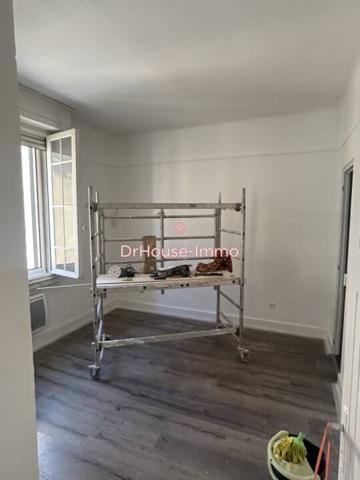 Immeuble à vendre 14 pièces de 300 m²