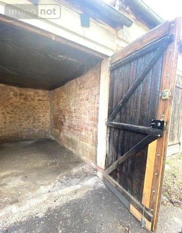 Garage fermé à louer à Avallon dans l'Yonne (89200), ref : 89099/140699   
Centre ville