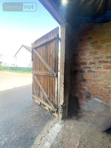 Garage fermé à louer à Avallon dans l'Yonne (89200), ref : 89099/140699   
Centre ville