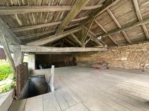 Price reduction Stone house 5 minutes from Chaunay