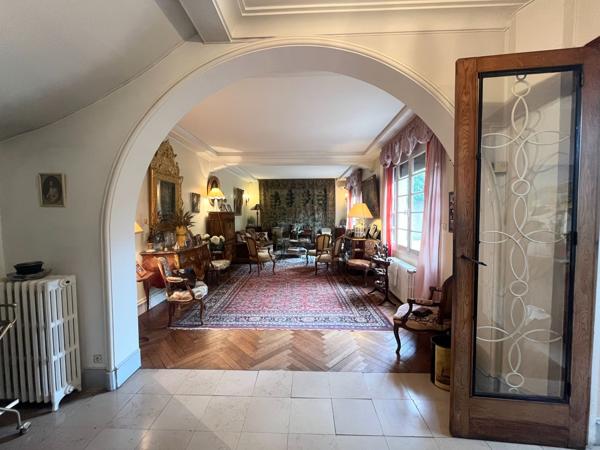 Vente Maison de luxe Mont-Saint-Aignan 8 Pièces 217 m²