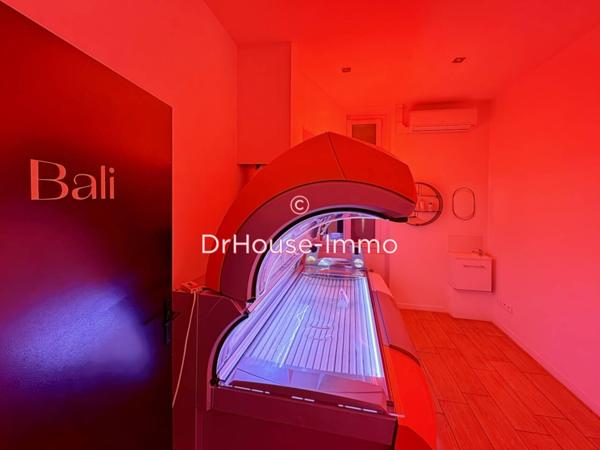 Commerce à vendre 13 pièces de 181 m²