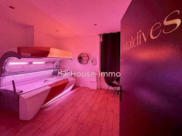 Commerce à vendre 13 pièces de 181 m²