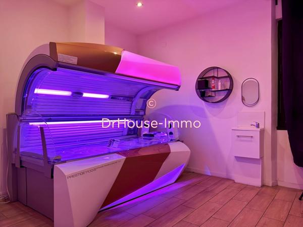 Commerce à vendre 13 pièces de 181 m²