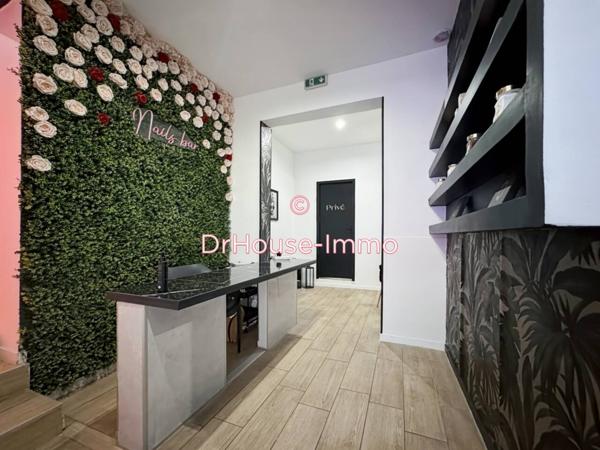 Commerce à vendre 13 pièces de 181 m²