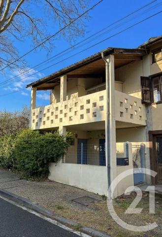 Appartement T3 à vendre  4 pièces - 59,83 m 2   ST GIRONS  - 09