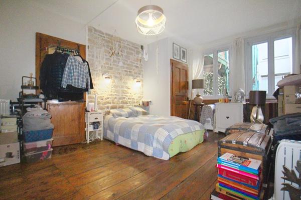 Superbe T2 spacieux d'environ 69 m²