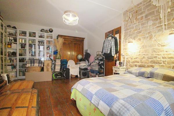 Superbe T2 spacieux d'environ 69 m²