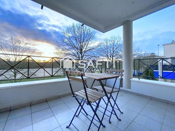 LUMINEUX GRANDE PIECE DE VIE BALCON SANS VIS A VIS