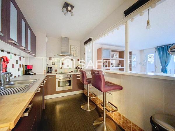 LUMINEUX GRANDE PIECE DE VIE BALCON SANS VIS A VIS