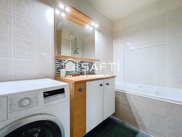 LUMINEUX GRANDE PIECE DE VIE BALCON SANS VIS A VIS